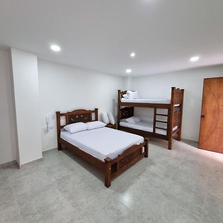 Hotel Antonella Plaza Pinchote Esterno foto
