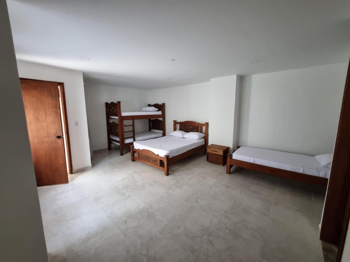 Hotel Antonella Plaza Pinchote Esterno foto