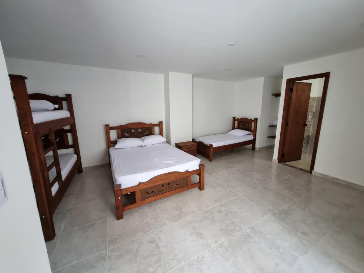 Hotel Antonella Plaza Pinchote Esterno foto