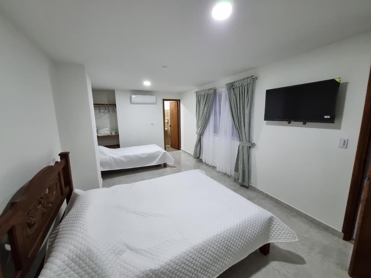 Hotel Antonella Plaza Pinchote Esterno foto