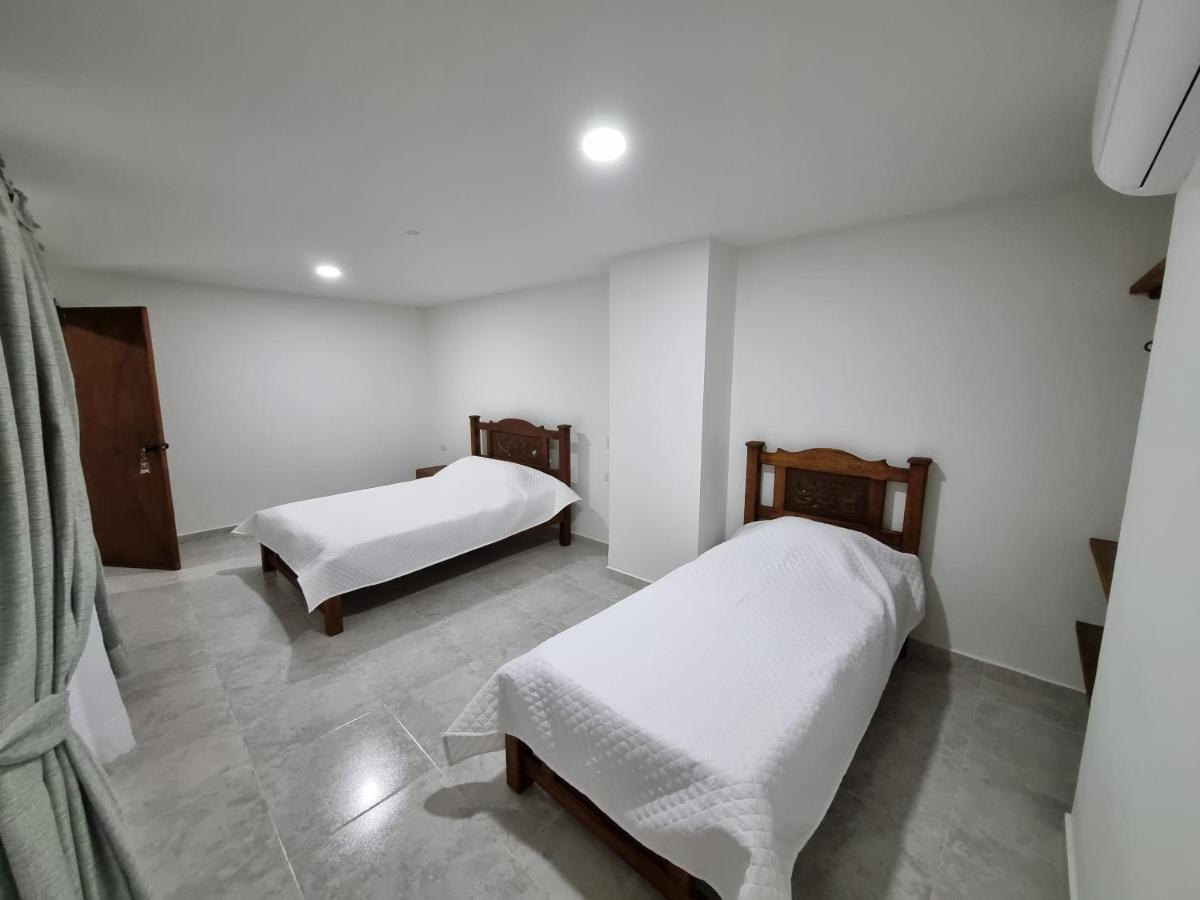Hotel Antonella Plaza Pinchote Esterno foto