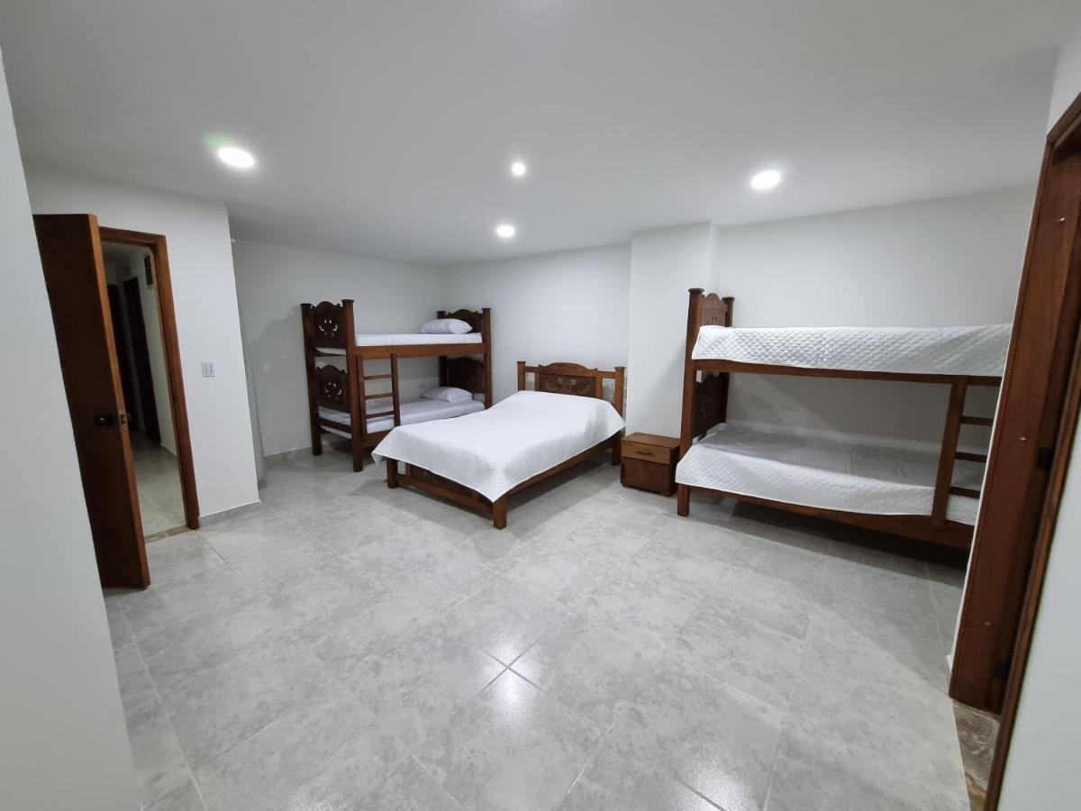 Hotel Antonella Plaza Pinchote Esterno foto